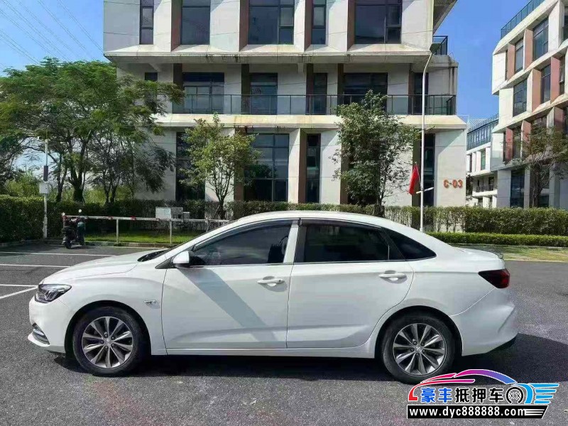 20年雪佛兰科鲁泽轿车抵押车出售