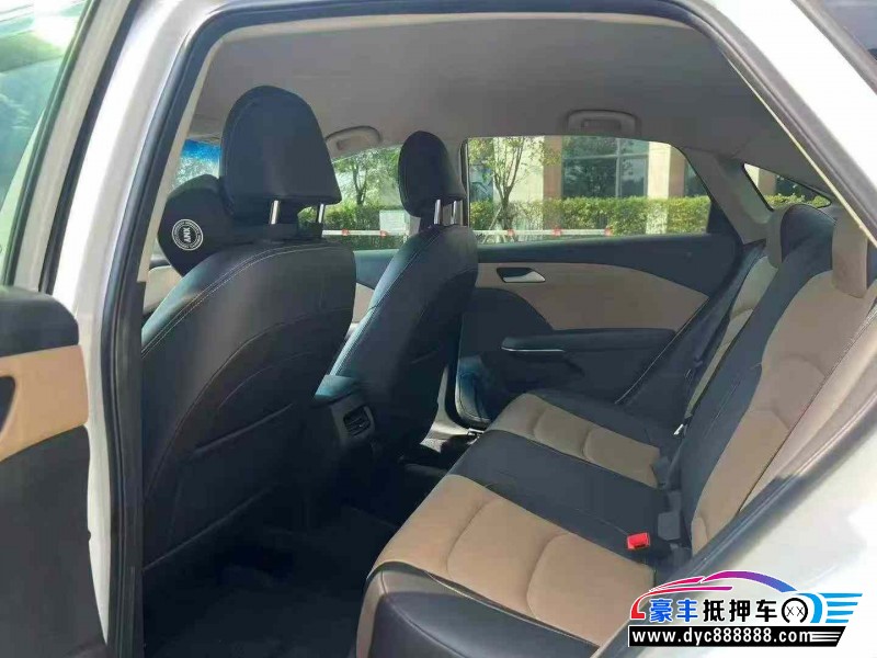 20年雪佛兰科鲁泽轿车抵押车出售