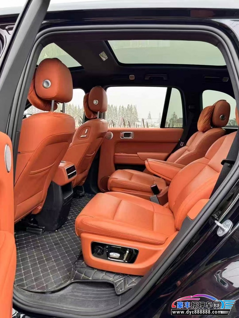 24年理想L8轿车抵押车出售