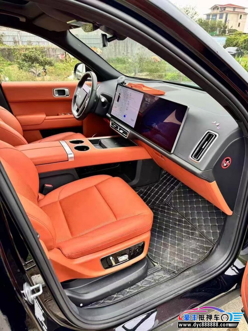 24年理想L8轿车抵押车出售