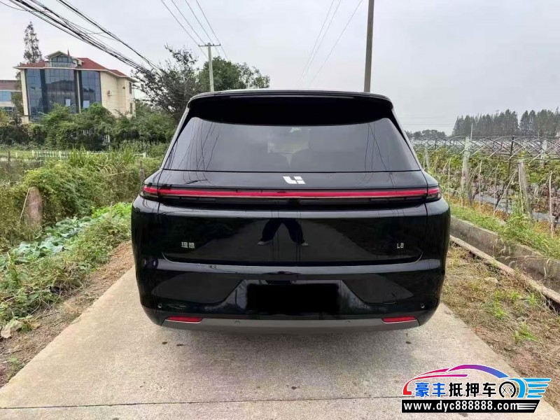 24年理想L8轿车抵押车出售