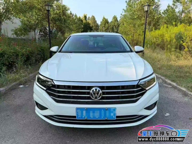 21年大众速腾轿车抵押车出售