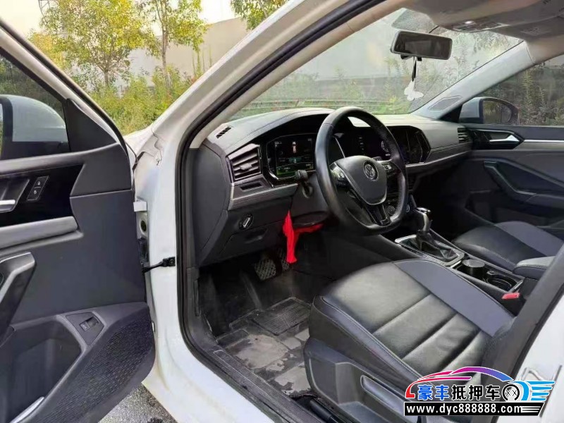 21年大众速腾轿车抵押车出售