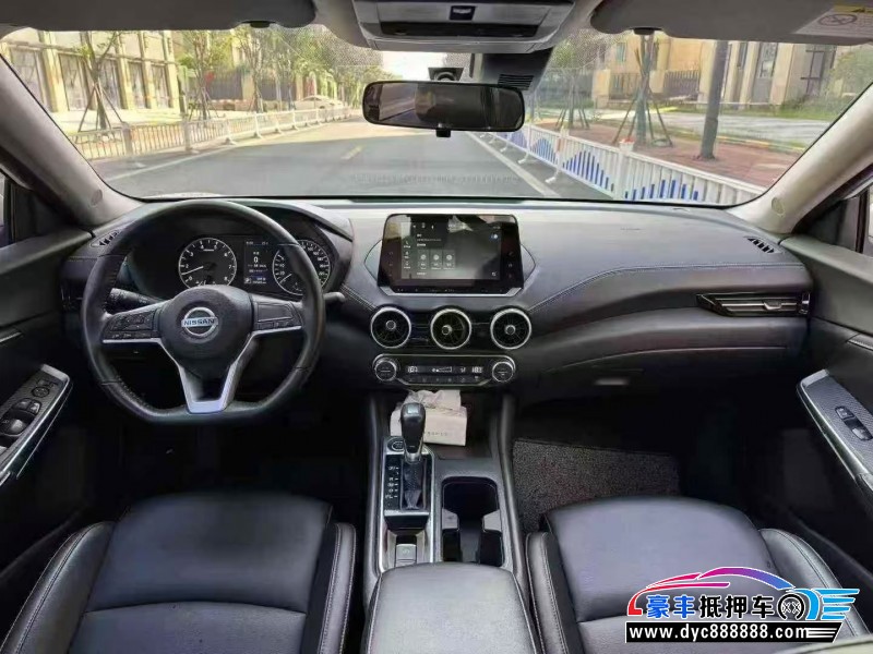 22年日产轩逸轿车抵押车出售