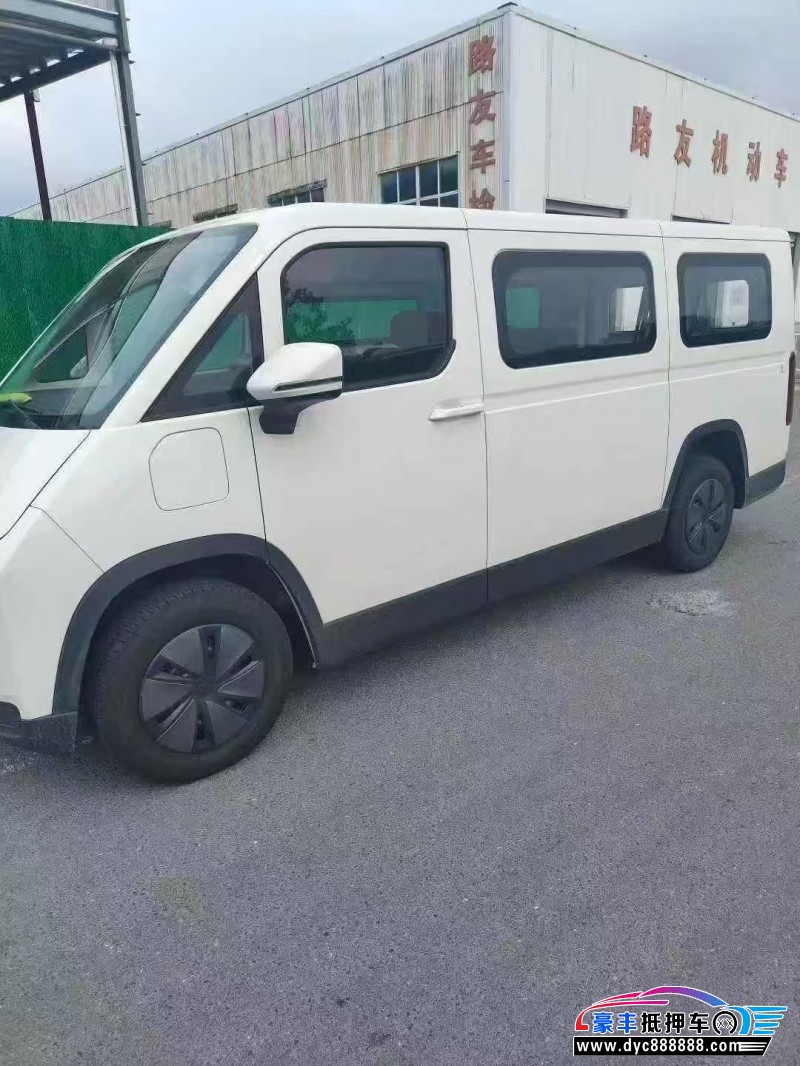 25年福田风景轿车抵押车出售