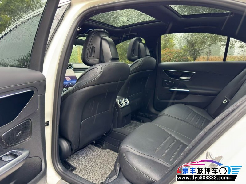 22年奔驰C轿车抵押车出售