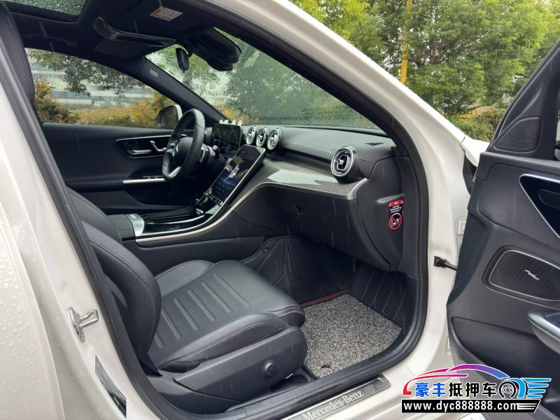 22年奔驰C轿车抵押车出售