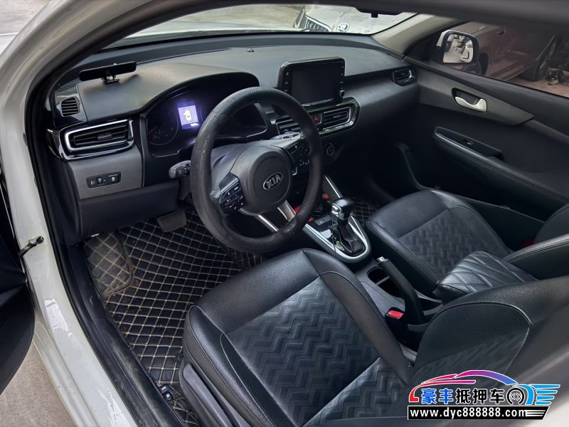 18年起亚福瑞迪轿车抵押车出售