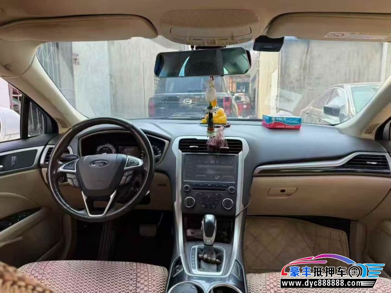 15年福特蒙迪欧轿车抵押车出售