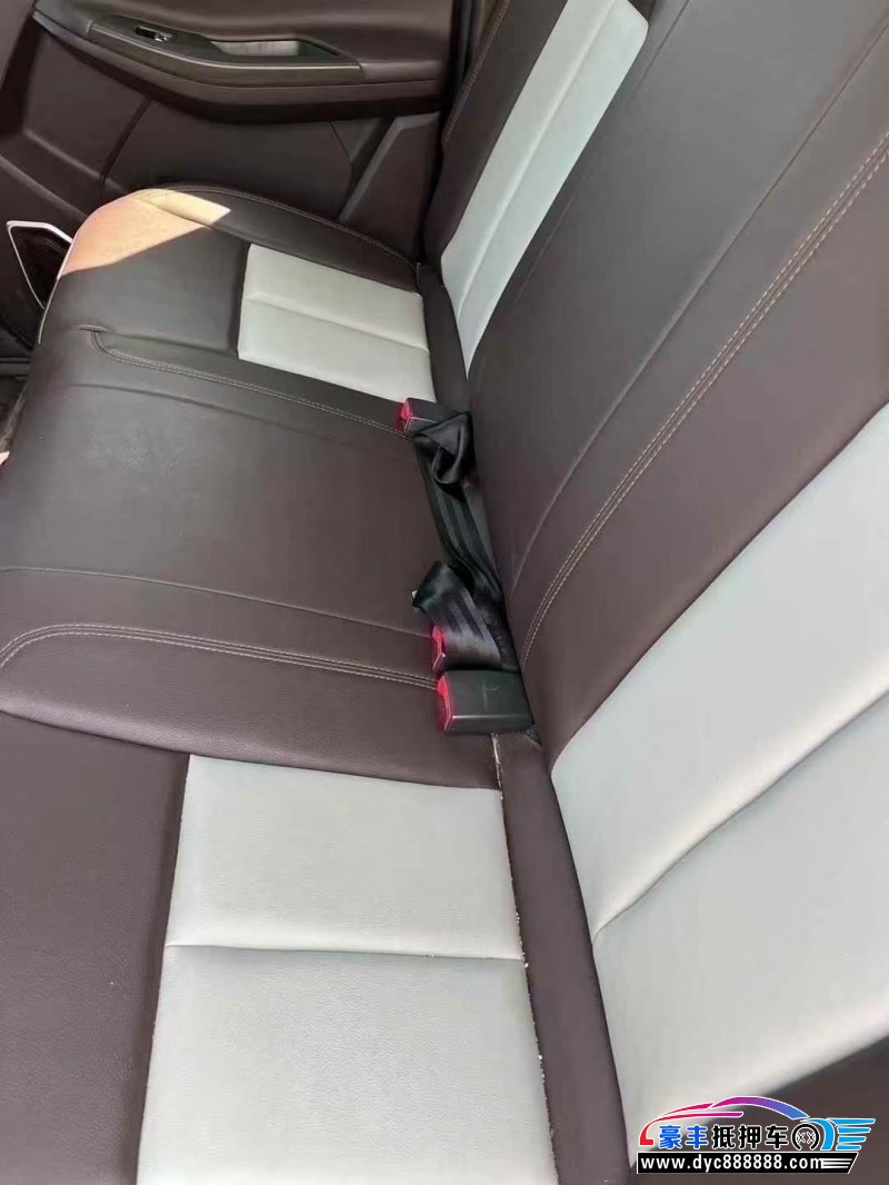 23年江铃域虎轿车抵押车出售