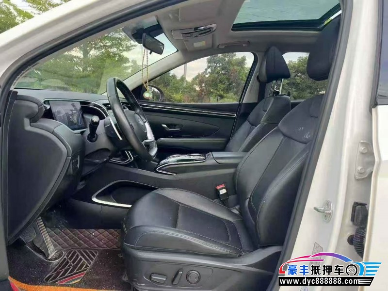 22年现代途胜轿车抵押车出售