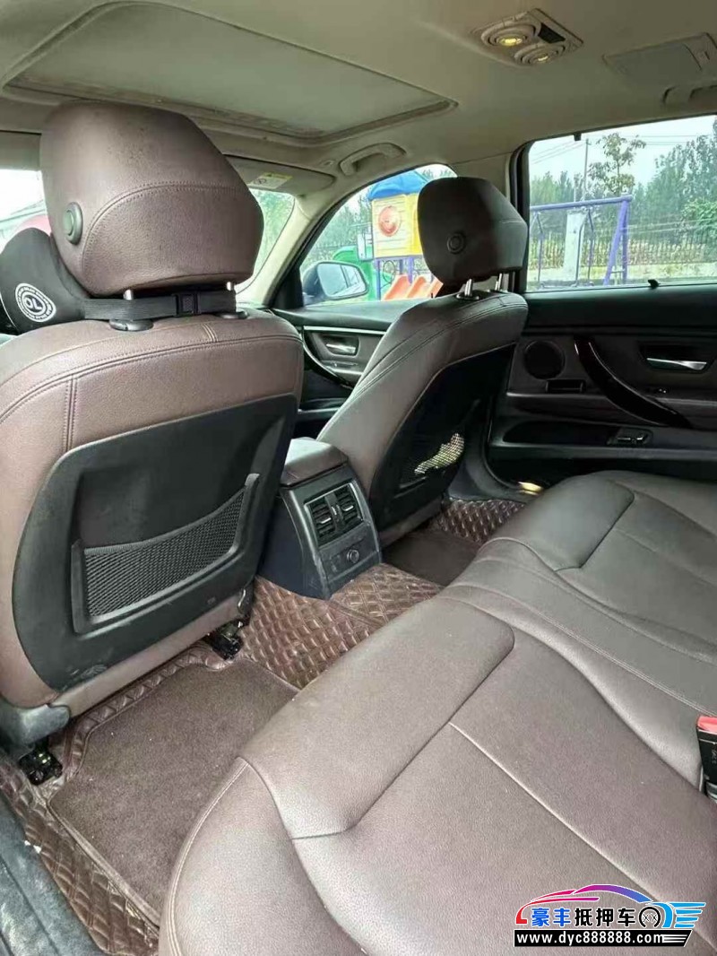 17年宝马3系轿车抵押车出售