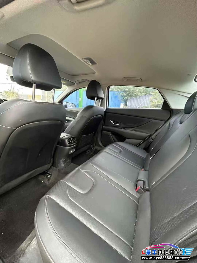 23年现代伊兰特轿车抵押车出售