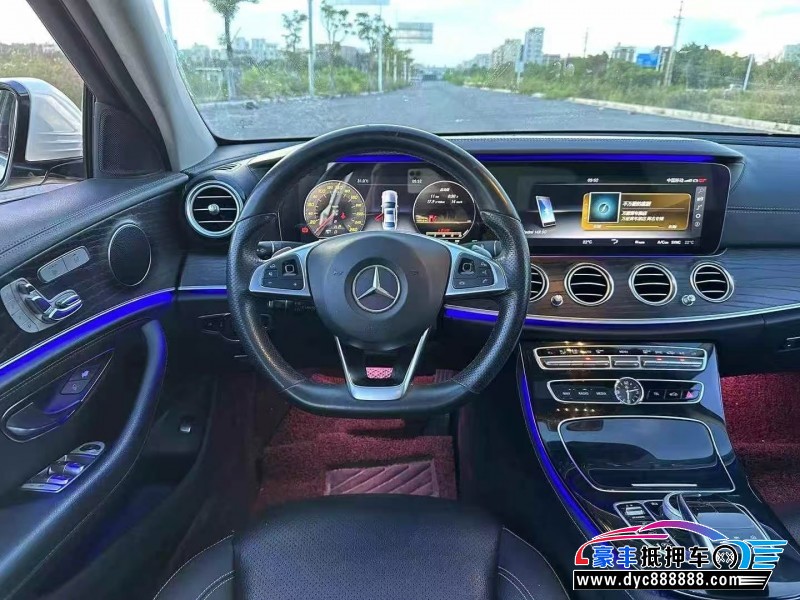 17年奔驰E轿车抵押车出售