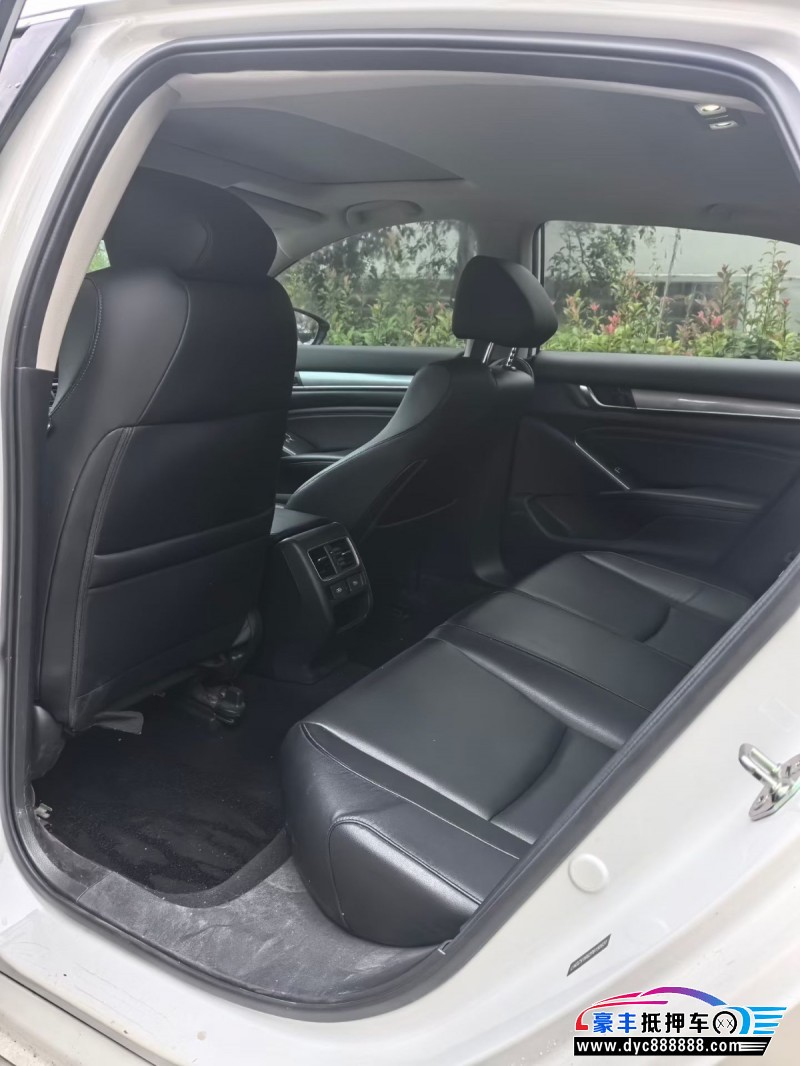 23年本田雅阁轿车抵押车出售