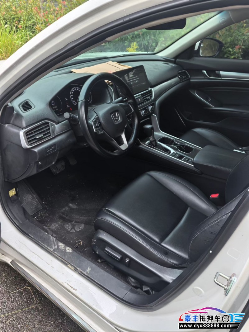 23年本田雅阁轿车抵押车出售