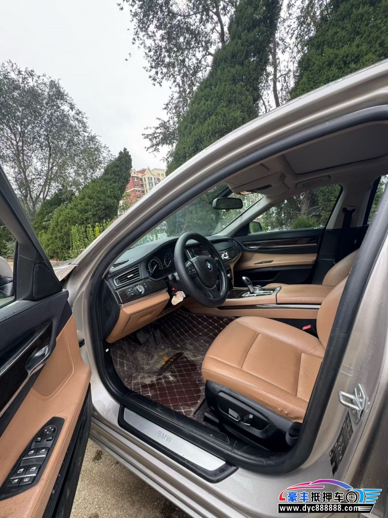 15年宝马7系轿车抵押车出售