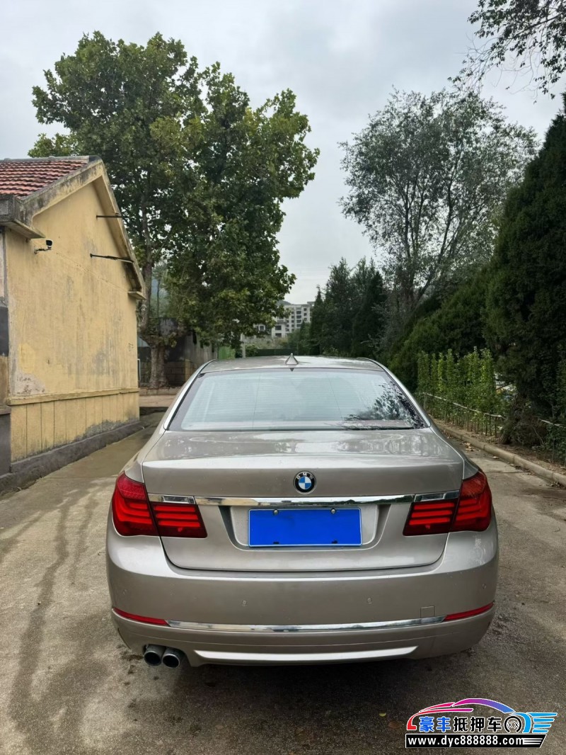 15年宝马7系轿车抵押车出售