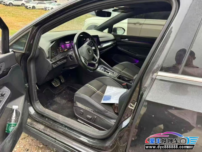 21年大众高尔夫轿车抵押车出售