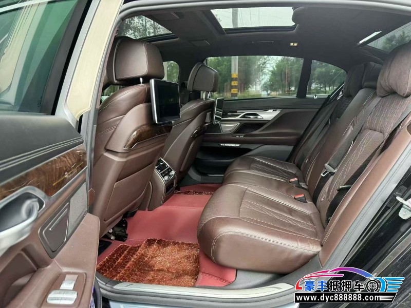 16年宝马7系轿车抵押车出售