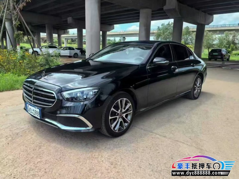 18年奔驰E轿车抵押车出售