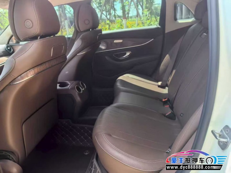 18年奔驰E轿车抵押车出售