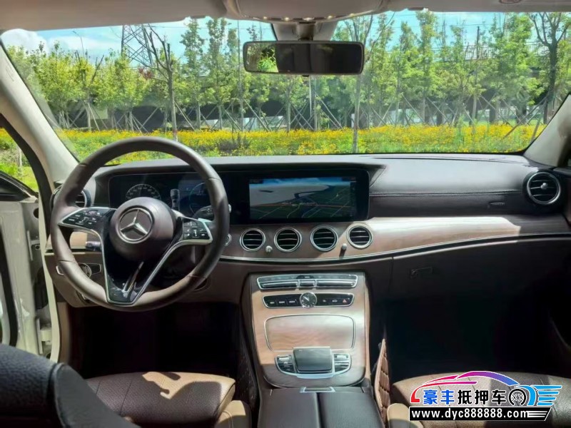 18年奔驰E轿车抵押车出售