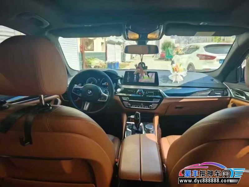 19年宝马5系轿车抵押车出售