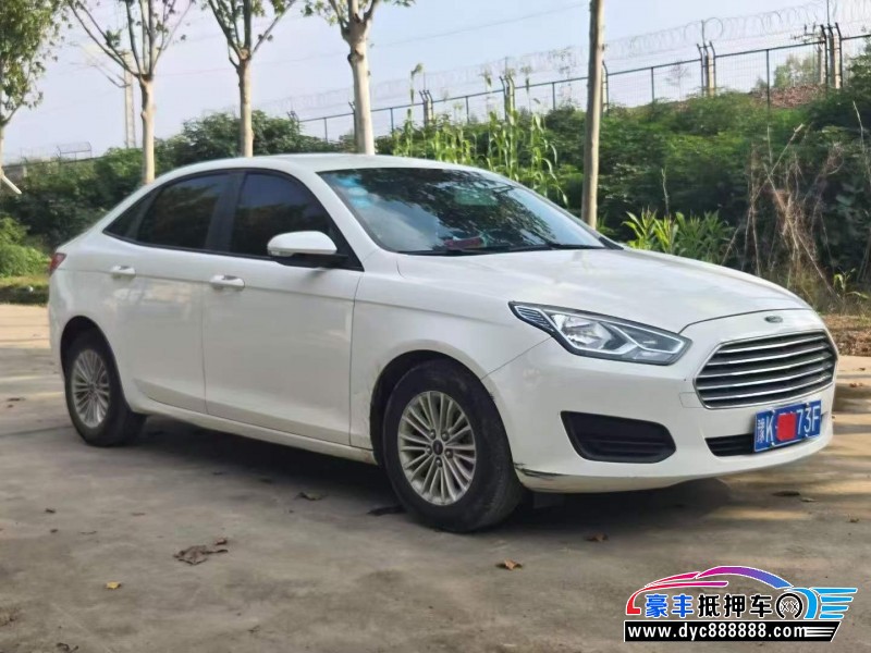 17年福特福睿斯轿车抵押车出售