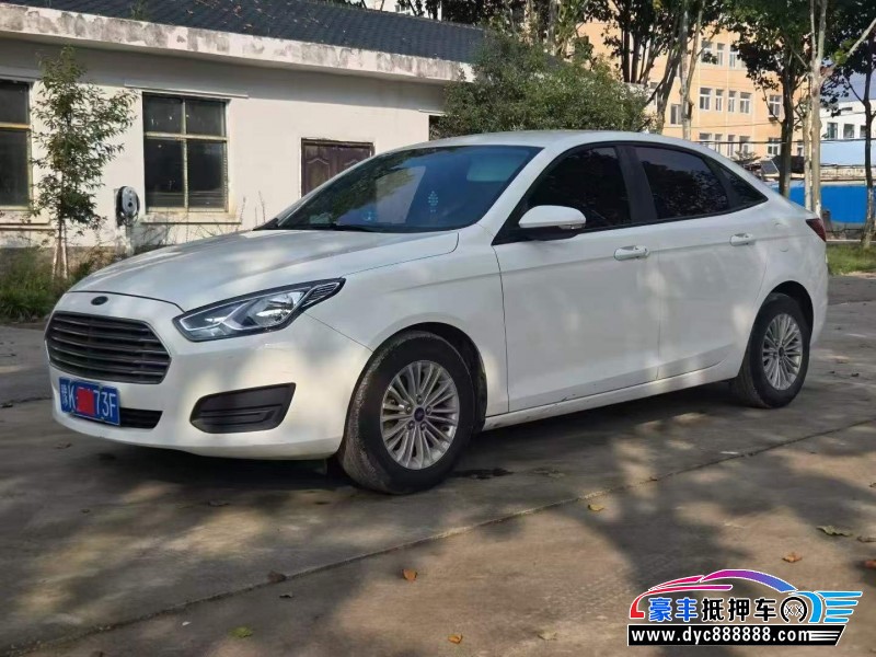 17年福特福睿斯轿车抵押车出售