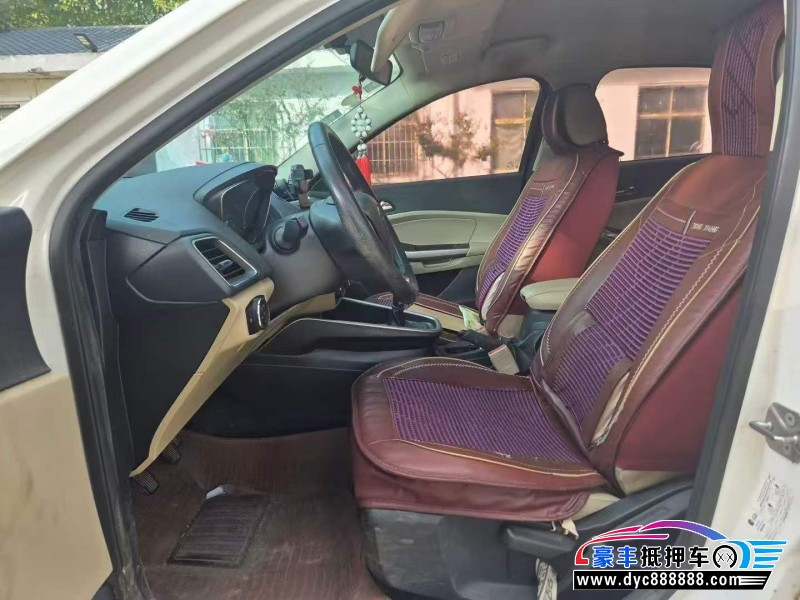 17年福特福睿斯轿车抵押车出售