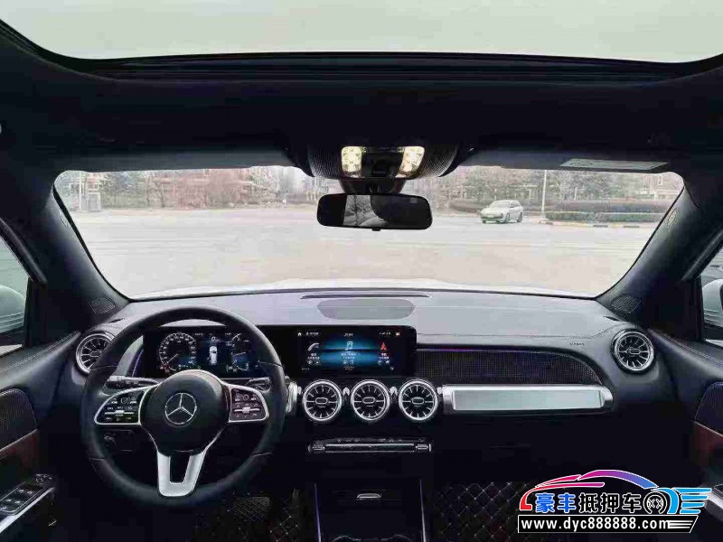 22年奔驰GLB轿车抵押车出售