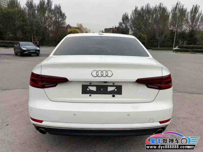 18年奥迪A4L轿车抵押车出售