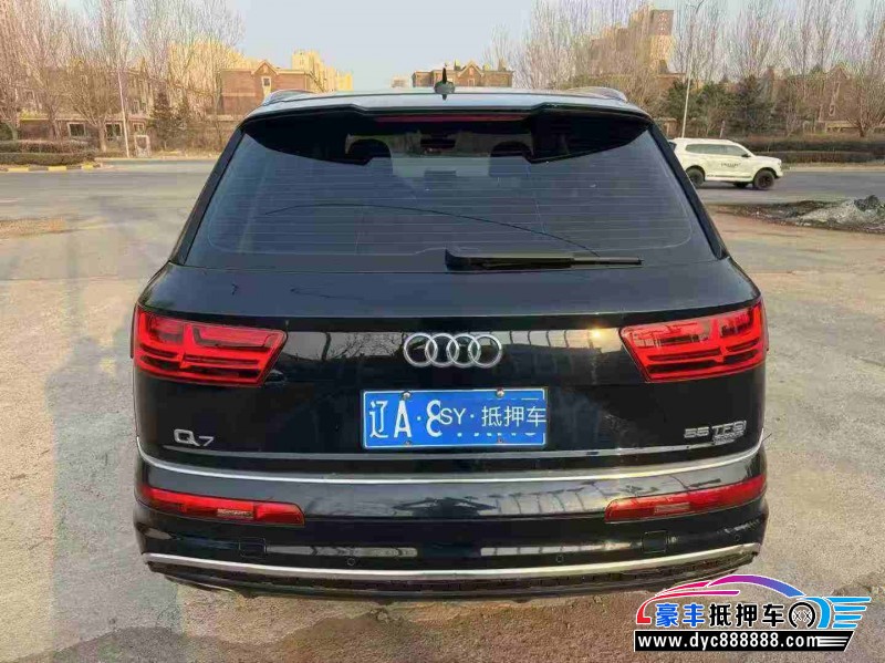 18年奥迪Q7轿车抵押车出售