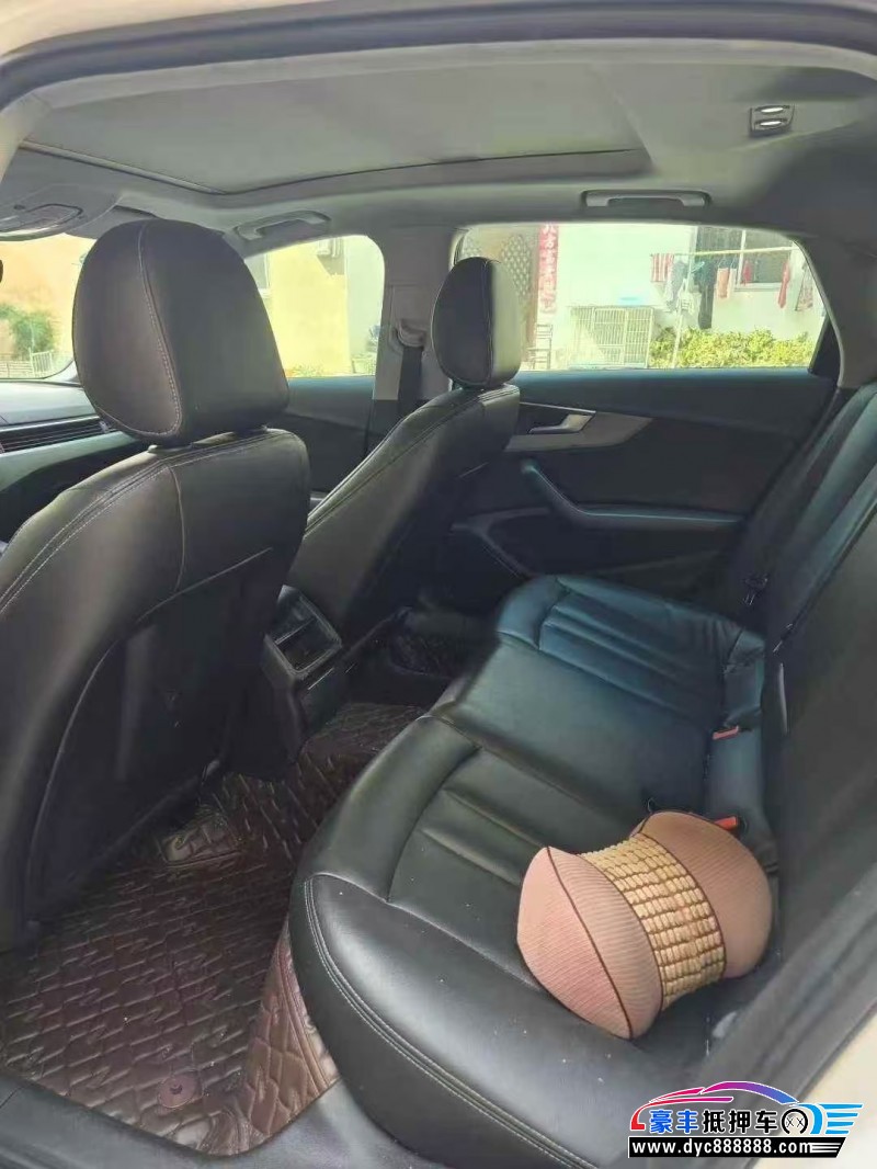 19年奥迪A4L轿车抵押车出售