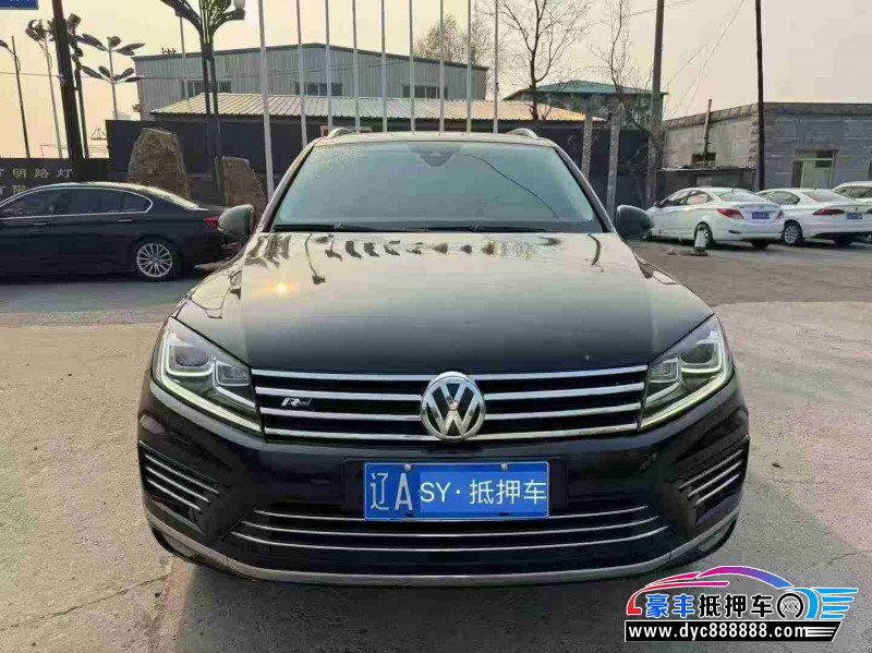 17年大众途锐轿车抵押车出售