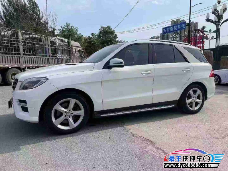 15年奔驰ML轿车抵押车出售