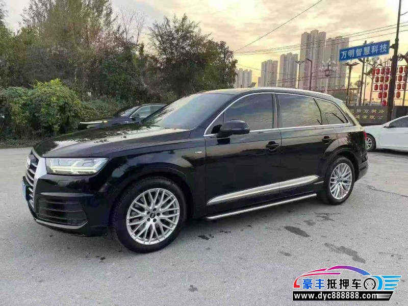 17年奥迪Q7轿车抵押车出售