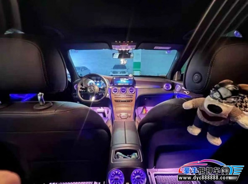 20年奔驰GLC轿车抵押车出售