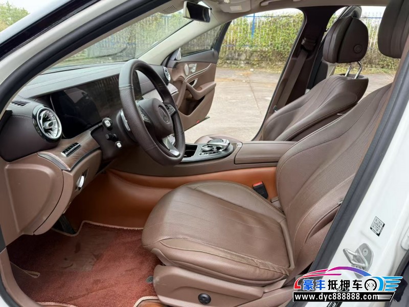 16年奔驰E轿车抵押车出售