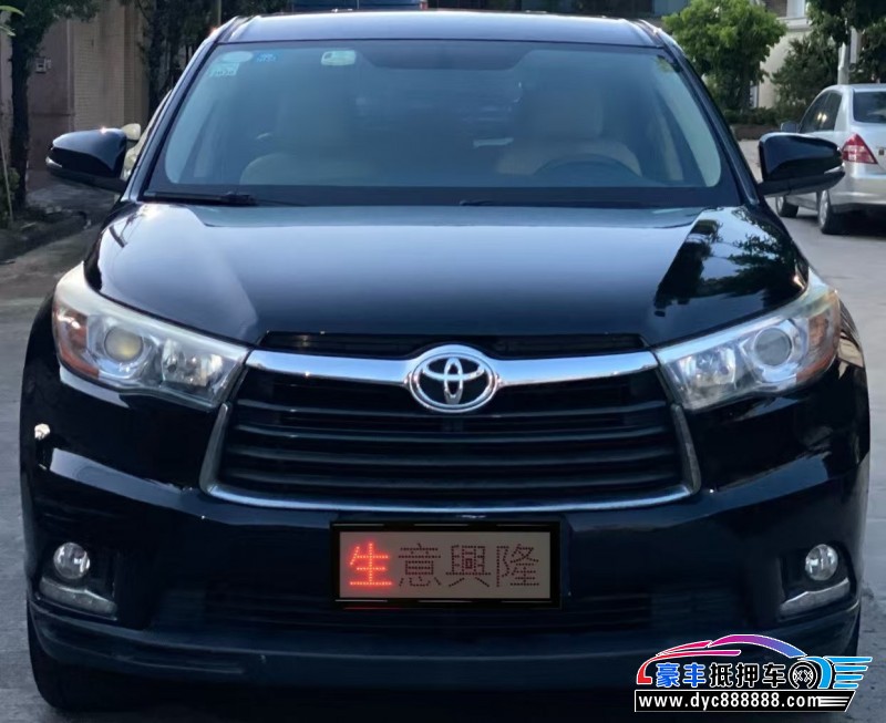 18年丰田汉兰达轿车抵押车出售