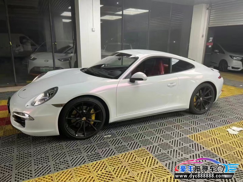 14年保时捷911轿车抵押车出售