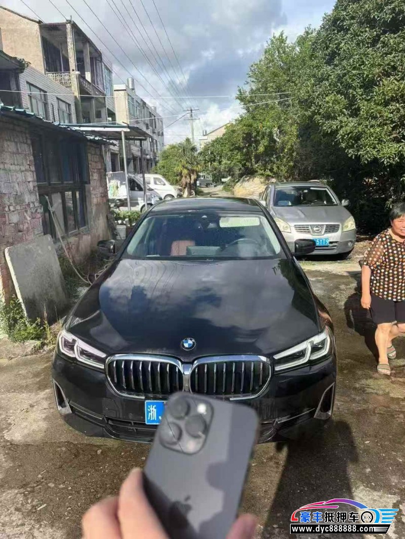 22年宝马5系轿车抵押车出售