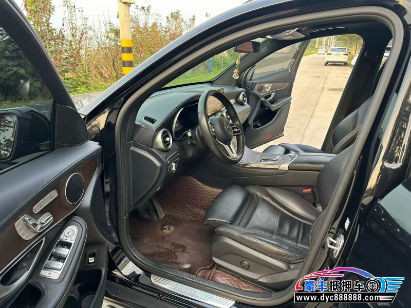 20年奔驰GLCSUV抵押车出售