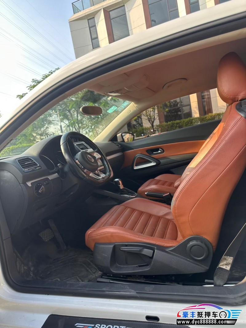 14年大众尚酷轿车抵押车出售