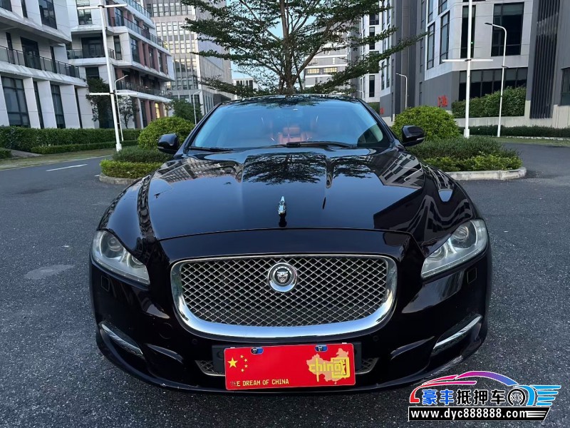 12年捷豹XJL轿车