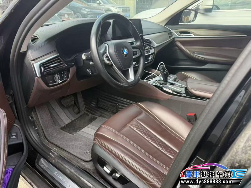 19年宝马5系轿车抵押车出售