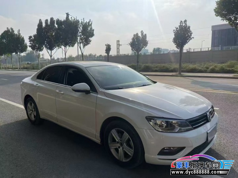 17年大众凌渡轿车抵押车出售