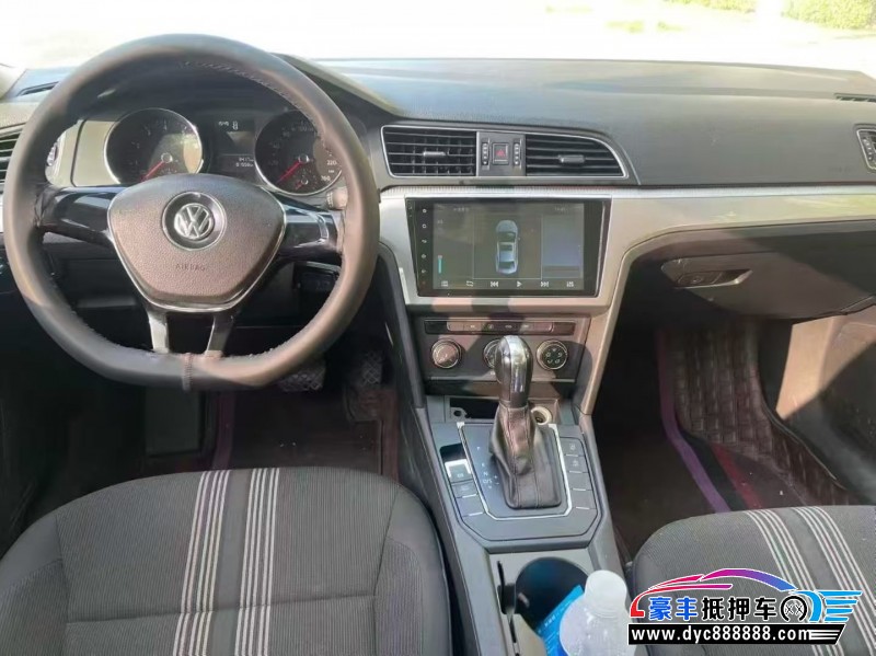 17年大众凌渡轿车抵押车出售