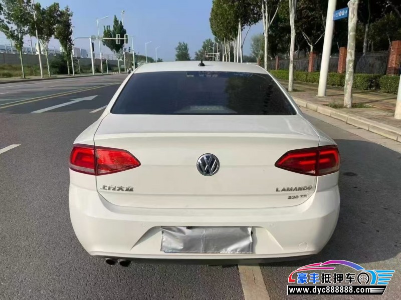 17年大众凌渡轿车抵押车出售